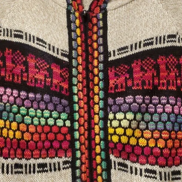 Gaupo Peru Meych Hooded Cardigan Made in Peru - Picture 11 of 15